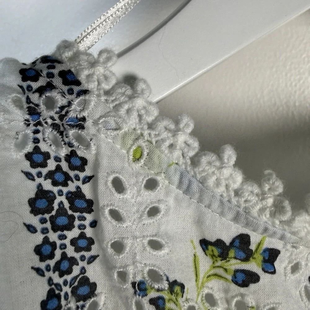 Free People Floral Printed Blossom Eyelet Blouse‎ Smocked White Combo Sz Small